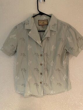 Bit & Bridle Light Sage Women's Button-Up Shirt